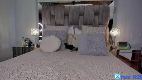 Snapshot of mirandacollins_ chatting on May 15, 2026, 11:45 pm Miranda online show from May 15, 2026, 11:45 pm