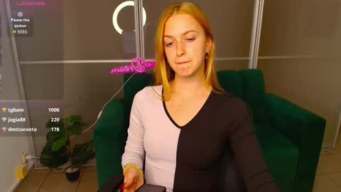 MirandaMayers online show from October 3, 2025, 12:40 am