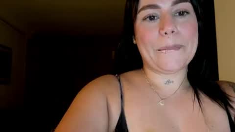 Snapshot of mirandaredd chatting on June 14, 2026, 4:14 am Miranda online show from June 14, 2026, 4:14 am