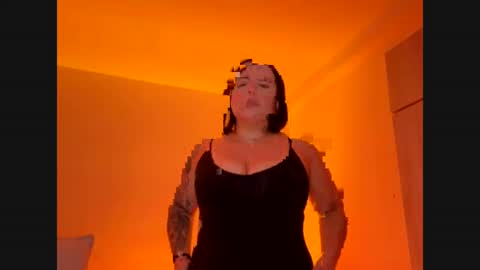 Snapshot of mirandaredd chatting on June 23, 2026, 6:44 am Miranda online show from June 23, 2026, 6:44 am