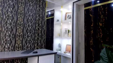 Miranda online show from October 1, 2025, 2:50 am