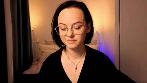 MiraSkyy online show from October 19, 2025, 1:56 pm