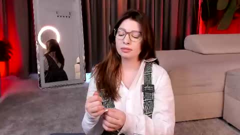 Snapshot of miravolt chatting on June 28, 2026, 3:18 pm Mira online show from June 28, 2026, 3:18 pm
