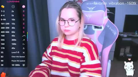 Kira online show from November 24, 2025, 8:08 pm