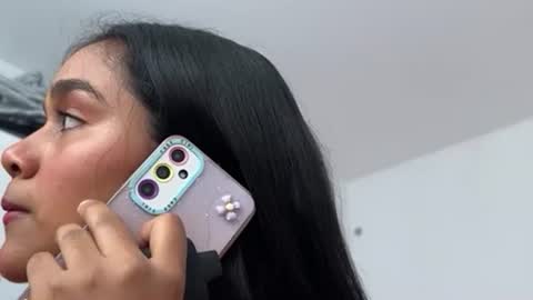 Snapshot of mirella_beck chatting on October 22, 2025, 7:35 pm Mirella online show from October 22, 2025, 7:35 pm