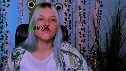 miriam_crazy online show from October 2, 2025, 1:29 pm