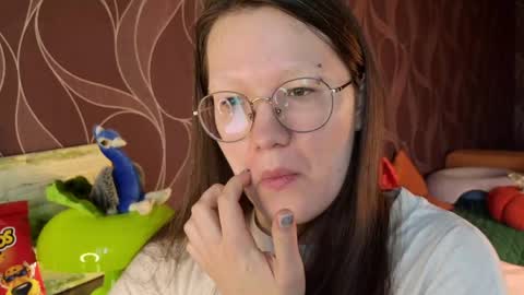Snapshot of miriamor chatting on May 6, 2026, 6:30 am Mira online show from May 6, 2026, 6:30 am