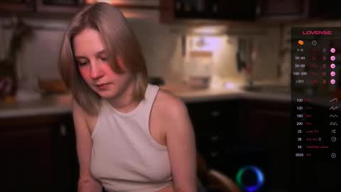 Snapshot of mirrameow chatting on November 11, 2025, 10:10 pm Mira online show from November 11, 2025, 10:10 pm