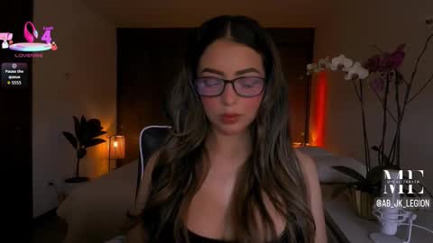 Eliza online show from March 2, 2026, 1:18 pm