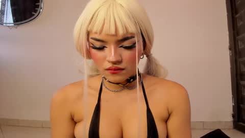 Misa Independent model online show from December 16, 2024, 10:45 pm