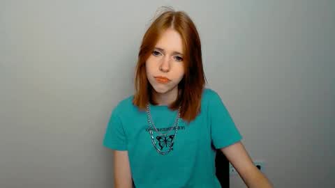 misaki_chan_ online show from September 14, 2025, 7:46 pm