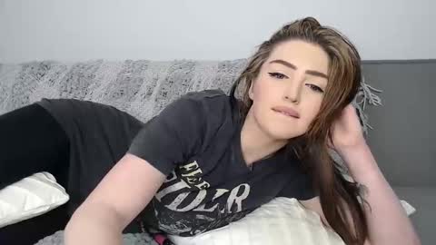 Snapshot of mishymoon chatting on September 29, 2025, 7:13 am Elora online show from September 29, 2025, 7:13 am