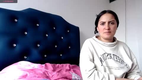 Snapshot of misnicol chatting on April 7, 2026, 1:11 pm Nicol online show from April 7, 2026, 1:11 pm