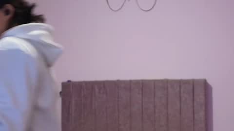 misofialeal online show from February 4, 2026, 5:41 pm