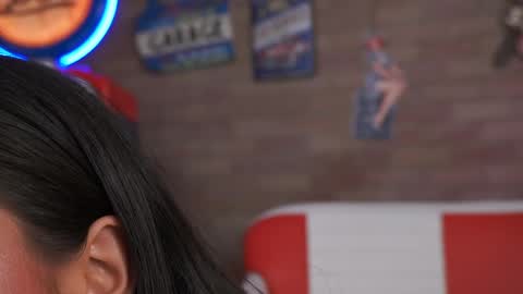 Sabrina online show from April 18, 2026, 7:07 pm