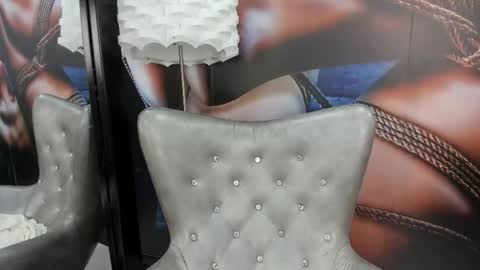 Taylor online show from October 7, 2025, 2:31 am