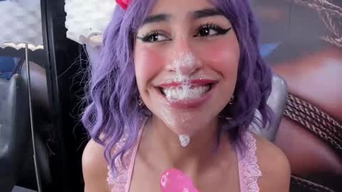 Taylor online show from October 24, 2025, 6:37 pm