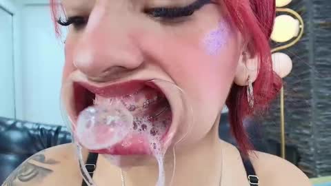 Abigail online show from December 22, 2025, 2:08 am