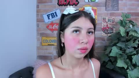 Snapshot of miss__luxury chatting on October 9, 2025, 11:08 am Luxury online show from October 9, 2025, 11:08 am