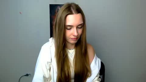 Snapshot of miss_angelina_ chatting on July 30, 2026, 6:01 am Angelina online show from July 30, 2026, 6:01 am