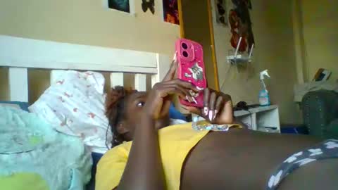 Snapshot of miss_atitude chatting on October 16, 2025, 4:24 am miss_atitude online show from October 16, 2025, 4:24 am