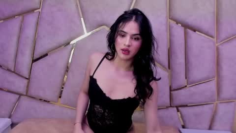 miss_bella_kiss online show from May 8, 2026, 6:41 am