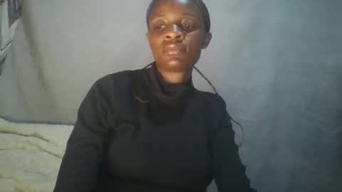 miss_belllo online show from March 8, 2025, 6:16 pm