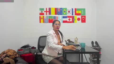 Snapshot of miss_clarepocahose chatting on June 16, 2026, 12:46 am Clare PocaHose online show from June 16, 2026, 12:46 am