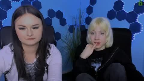 miss_courtney online show from April 20, 2026, 9:12 am