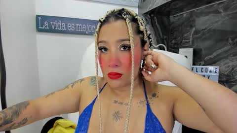 Danika online show from December 20, 2025, 10:55 am