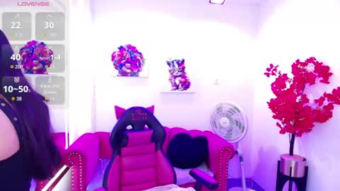Snapshot of miss_dolly1 chatting on June 17, 2026, 12:29 pm Melanie online show from June 17, 2026, 12:29 pm