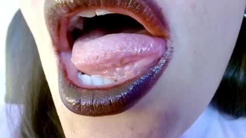 Miss Evoleth online show from September 28, 2025, 12:27 am