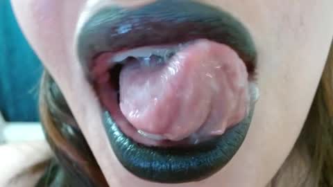 Snapshot of miss_evoleth2 chatting on April 30, 2026, 12:39 am Miss Evoleth online show from April 30, 2026, 12:39 am
