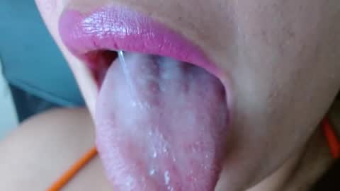 Snapshot of miss_evoleth2 chatting on May 21, 2026, 5:53 pm Miss Evoleth online show from May 21, 2026, 5:53 pm