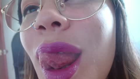 Snapshot of miss_evoleth2 chatting on May 25, 2026, 7:42 pm Miss Evoleth online show from May 25, 2026, 7:42 pm