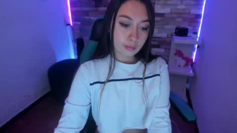 Isabella online show from February 3, 2025, 1:08 pm