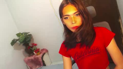 Snapshot of miss_juliex chatting on June 7, 2026, 5:00 am julie online show from June 7, 2026, 5:00 am