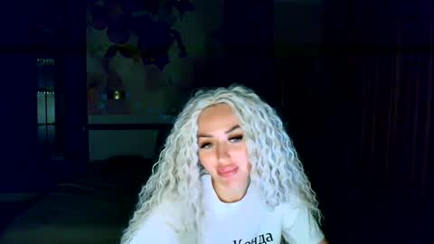 miss_kiten online show from September 14, 2025, 6:29 pm