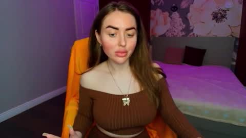 miss_kiten online show from May 19, 2026, 1:56 am