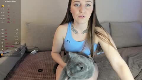 Snapshot of miss_kitty13 chatting on May 7, 2026, 2:28 am Kitty online show from May 7, 2026, 2:28 am