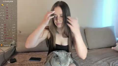Snapshot of miss_kitty13 chatting on July 9, 2026, 2:04 am Kitty online show from July 9, 2026, 2:04 am
