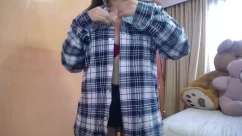 lilieth  online show from January 17, 2025, 8:00 pm