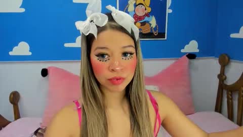 miss_lucyla online show from October 17, 2025, 11:02 am