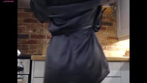 Anna online show from April 18, 2026, 2:26 am