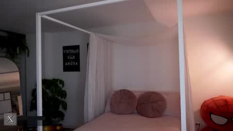 Alejandra online show from July 7, 2026, 12:46 am