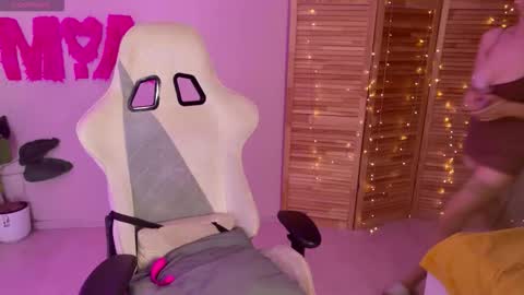 Mamma Mia online show from September 12, 2025, 3:28 am