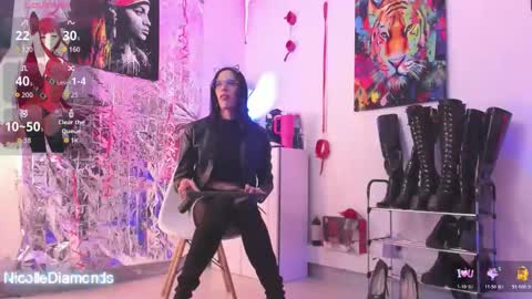 Miss Nicole online show from March 26, 2026, 1:17 pm