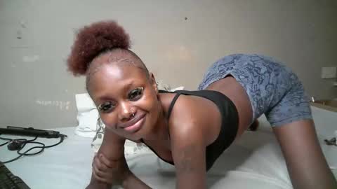 Snapshot of miss_pretty01 chatting on April 24, 2026, 12:51 pm miss_pretty01 online show from April 24, 2026, 12:51 pm