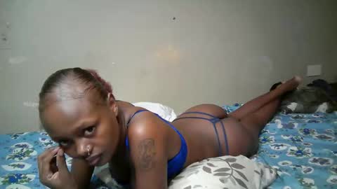 Snapshot of miss_pretty01 chatting on April 27, 2026, 8:12 am miss_pretty01 online show from April 27, 2026, 8:12 am