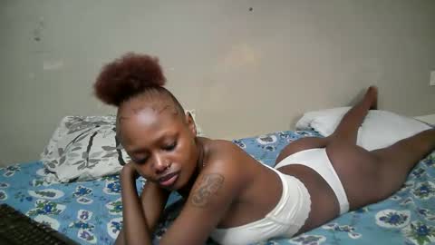 Snapshot of miss_pretty01 chatting on April 29, 2026, 8:37 pm miss_pretty01 online show from April 29, 2026, 8:37 pm